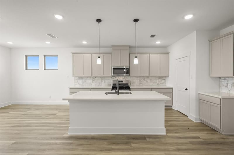 9116 Kansas Pacific Drive, Fort Worth TX 76036 - Photo 6
