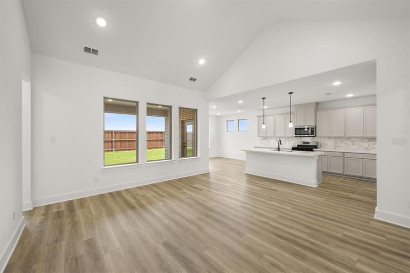 9116 Kansas Pacific Drive, Fort Worth TX 76036 - Photo 9