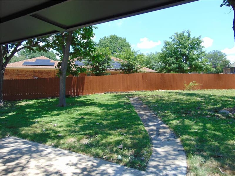 2714 Country Club Parkway, Garland TX 75043 - Photo 23
