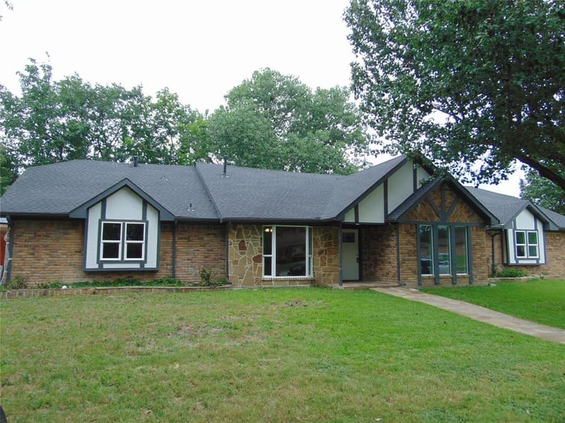 2714 Country Club Parkway, Garland TX 75043 - Photo 8