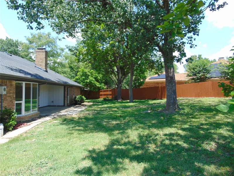 2714 Country Club Parkway, Garland TX 75043 - Photo 25