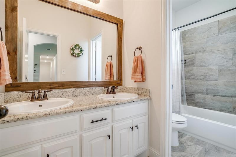 340 Sanger Drive, Springtown TX 76082 - Photo 27