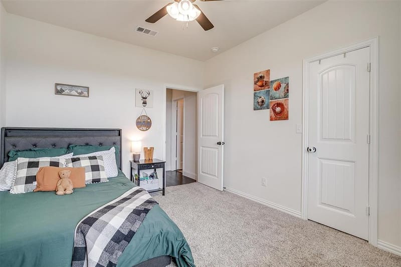 340 Sanger Drive, Springtown TX 76082 - Photo 26