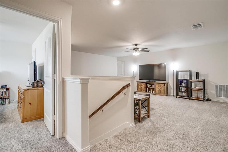 340 Sanger Drive, Springtown TX 76082 - Photo 29