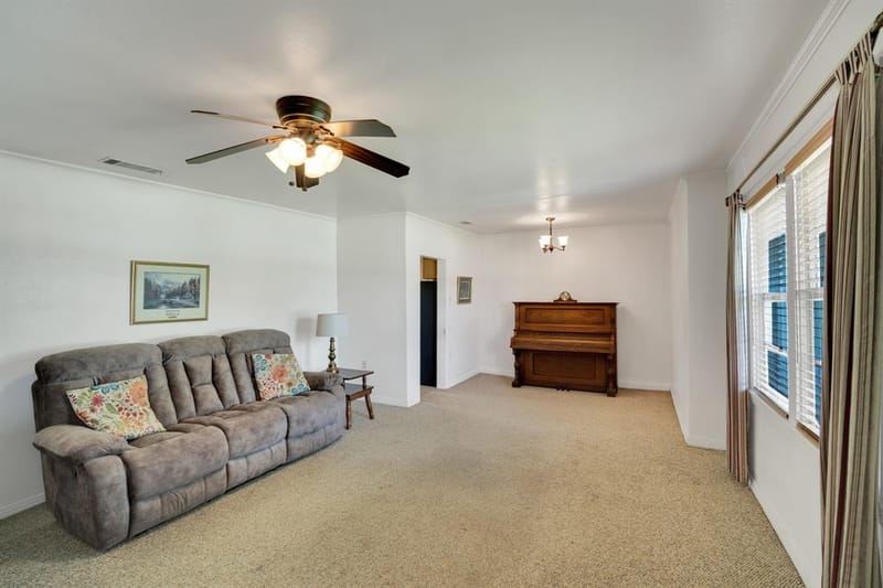508 E Henderson Street, Itasca TX 76055 - Photo 11