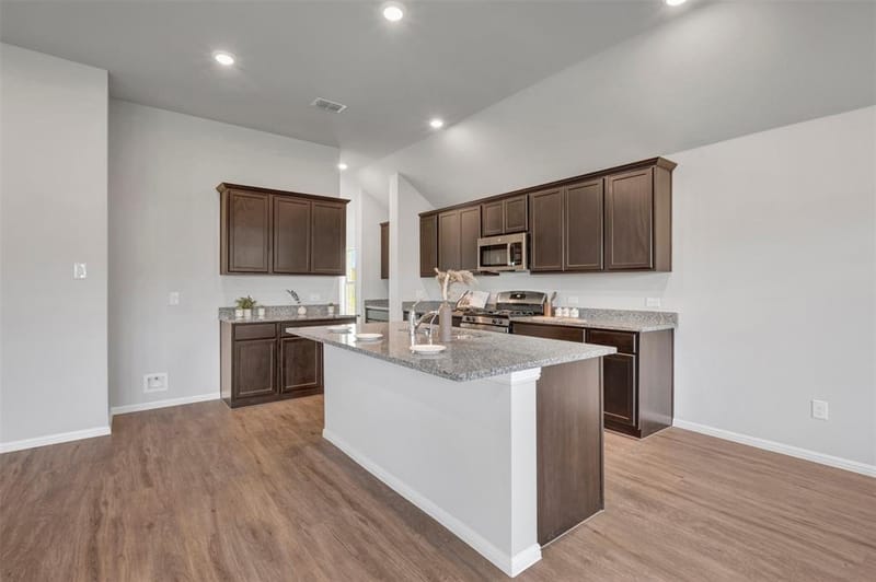 3209 Kingdom Drive, Denton TX 76208 - Photo 7
