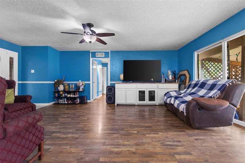 13212 Kings Mountain Drive, Balch Springs TX 75180 - Photo 6