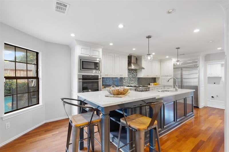 9604 Robin Meadow Drive, Dallas TX 75243 - Photo 13