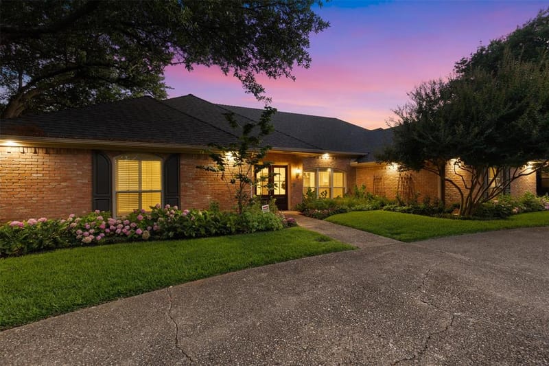 9604 Robin Meadow Drive, Dallas TX 75243 - Photo 36