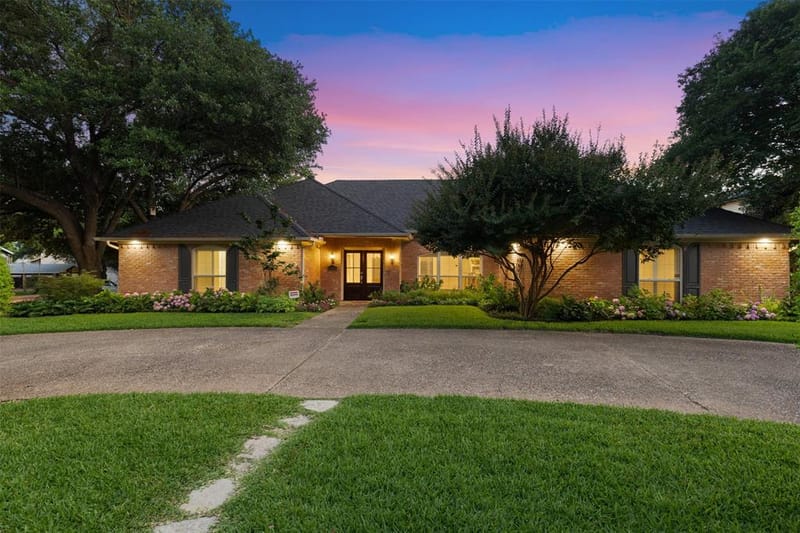 9604 Robin Meadow Drive, Dallas TX 75243