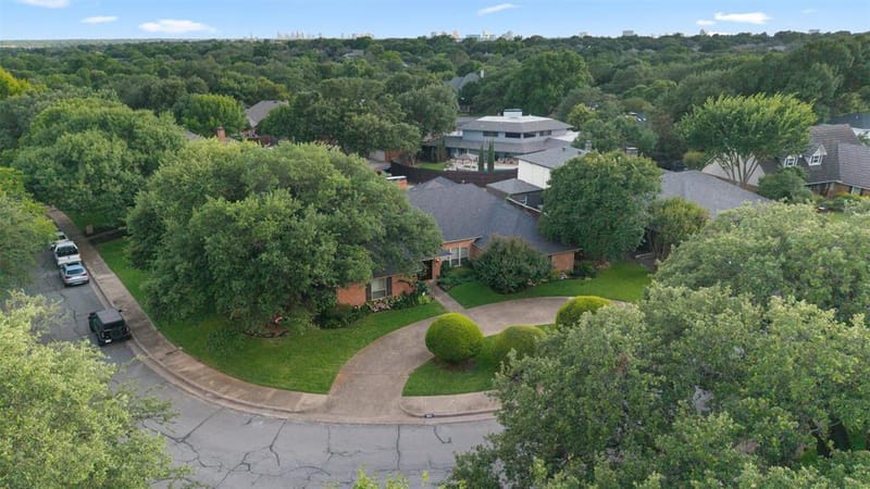 9604 Robin Meadow Drive, Dallas TX 75243 - Photo 31