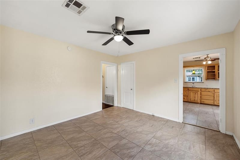 1306 W 11th Street, McGregor TX 76657 - Photo 13