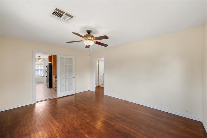 1306 W 11th Street, McGregor TX 76657 - Photo 5