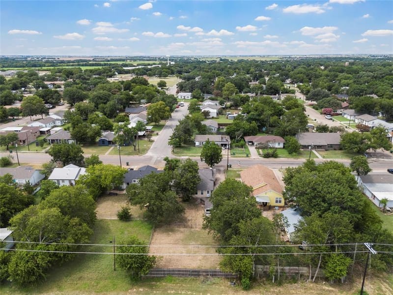 1306 W 11th Street, McGregor TX 76657 - Photo 35