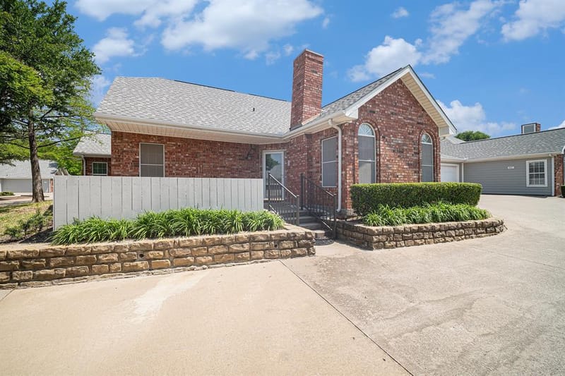 6127 Welden Court, Fort Worth TX 76132 - Photo 3