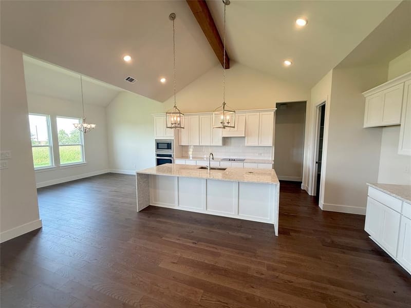 1300 Green Ridge, Weatherford TX 76085 - Photo 4