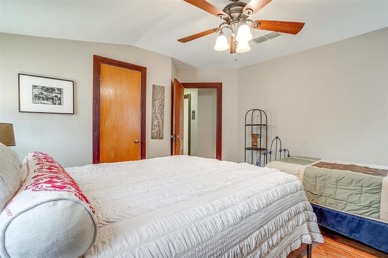 228 Rock Harbor Drive, Granbury TX 76048 - Photo 23