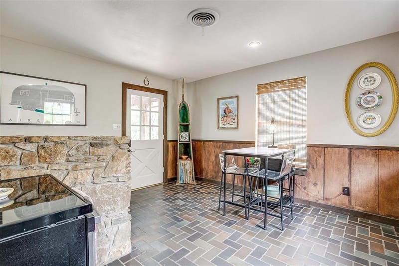 228 Rock Harbor Drive, Granbury TX 76048 - Photo 9