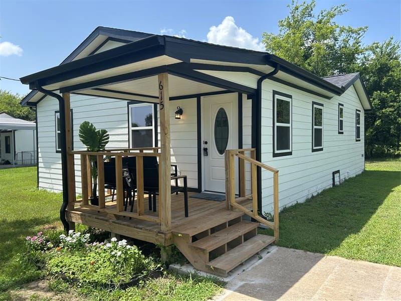 615 Smith Circle, Point TX 75472