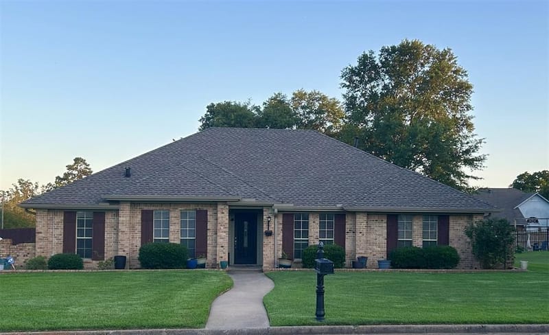601 Highland Oaks Street, Mount Vernon TX 75457 - Photo 3