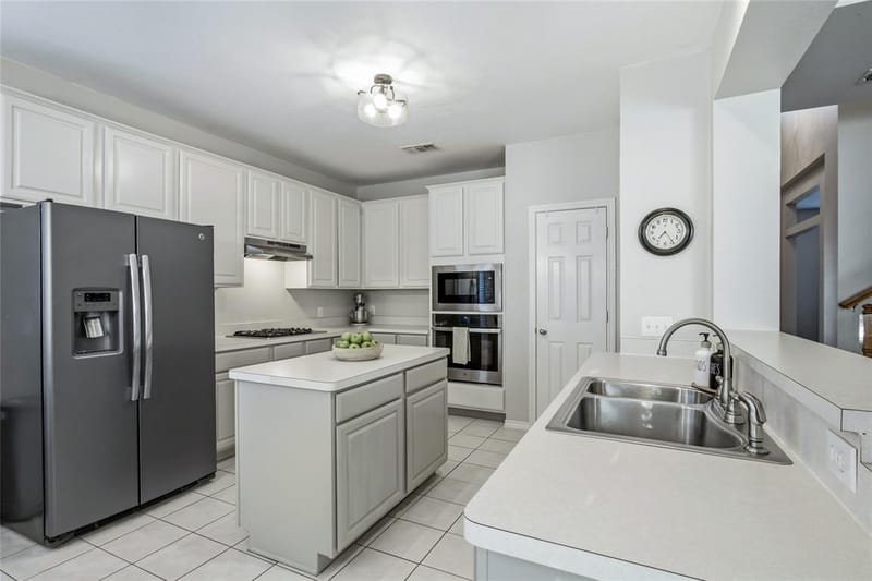 8612 Falcon Crest Drive, McKinney TX 75072 - Photo 13