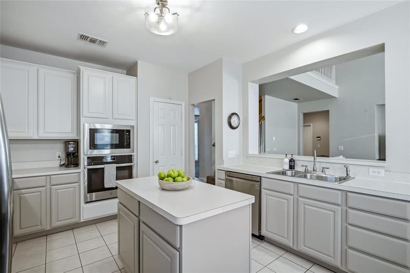 8612 Falcon Crest Drive, McKinney TX 75072 - Photo 14