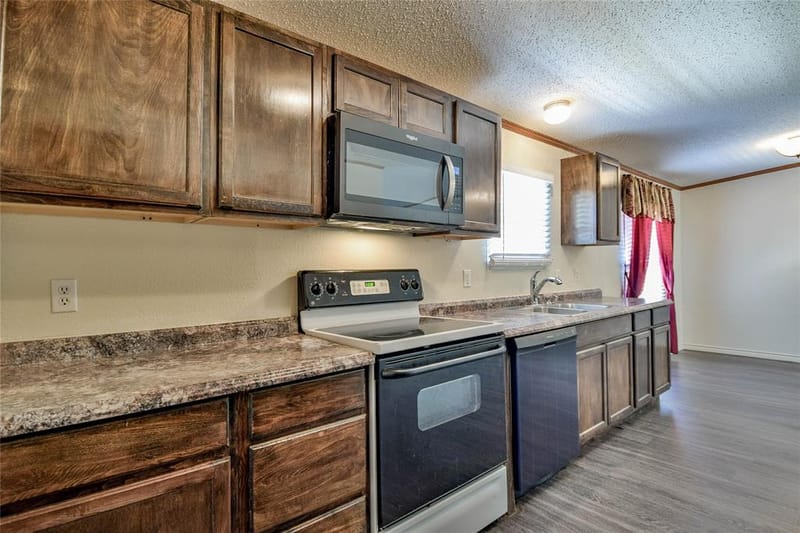5420 Water View Drive, Granbury TX 76048 - Photo 14