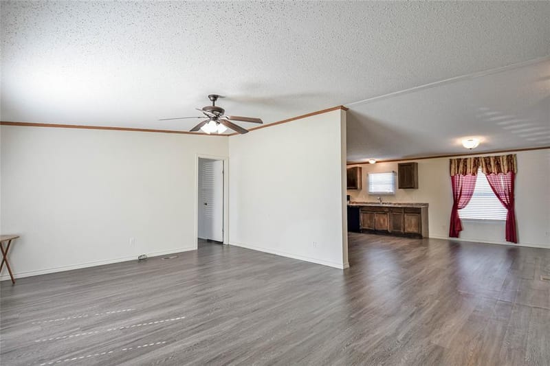 5420 Water View Drive, Granbury TX 76048 - Photo 8