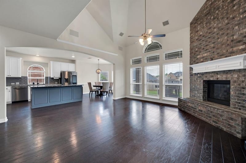 1611 Montelena Avenue, Kennedale TX 76060 - Photo 9