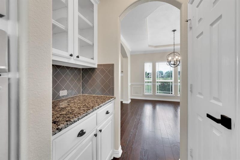 1611 Montelena Avenue, Kennedale TX 76060 - Photo 10