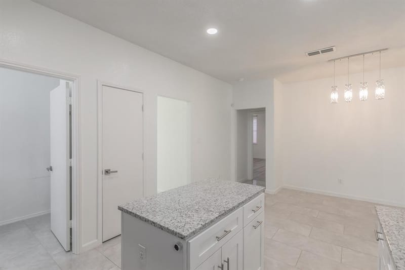 4333 Park Creek Circle N, Fort Worth TX 76137 - Photo 6