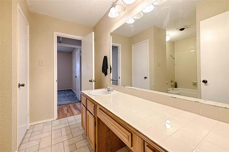 923 Courtney, Mesquite TX 75150 - Photo 17