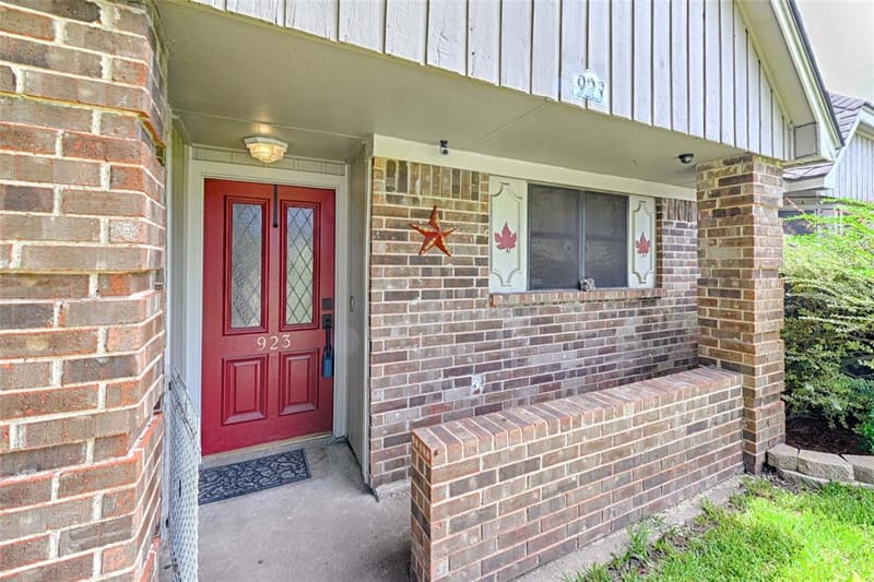 923 Courtney, Mesquite TX 75150 - Photo 4
