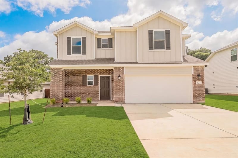 121 Kylie Street, Cleburne TX 76031 - Photo 2