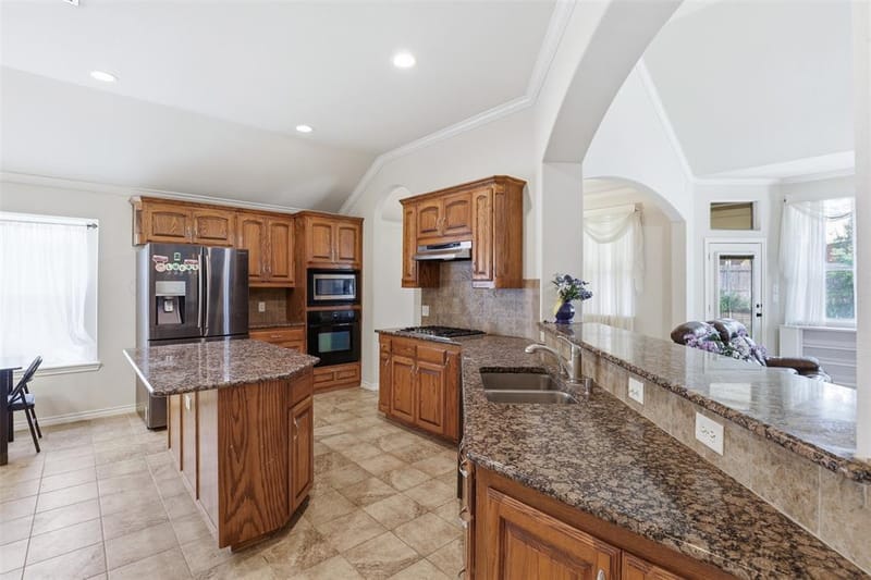 410 Charlie Way, Weatherford TX 76087 - Photo 9