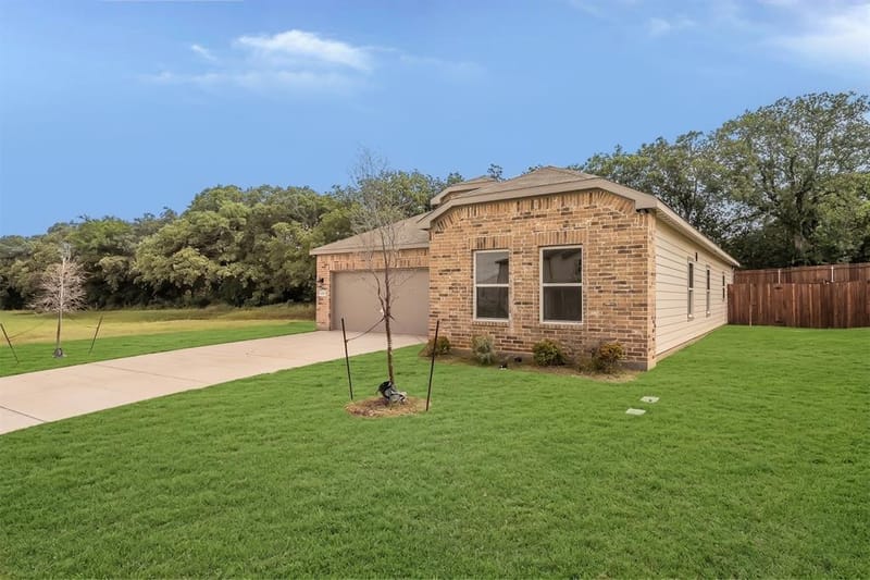 115 Kylie Street, Cleburne TX 76031 - Photo 3