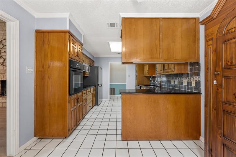 2812 Chimney Hill Drive, Waco TX 76708 - Photo 11