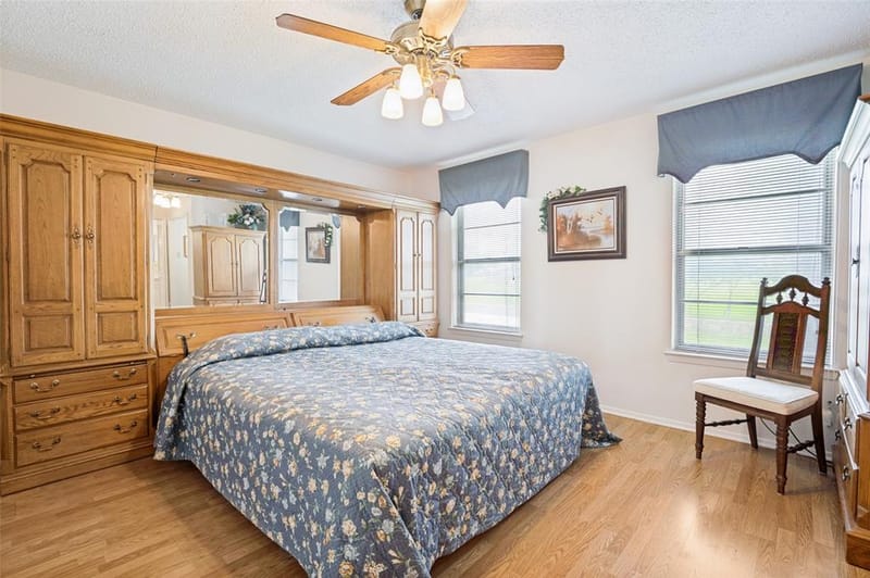 607 N Parkridge Drive, Mansfield TX 76063 - Photo 12