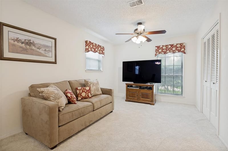 607 N Parkridge Drive, Mansfield TX 76063 - Photo 15