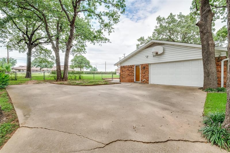 607 N Parkridge Drive, Mansfield TX 76063 - Photo 25