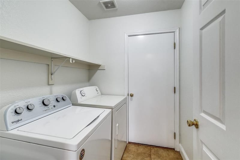 4621 Saint Francis Avenue, Dallas TX 75227 - Photo 23