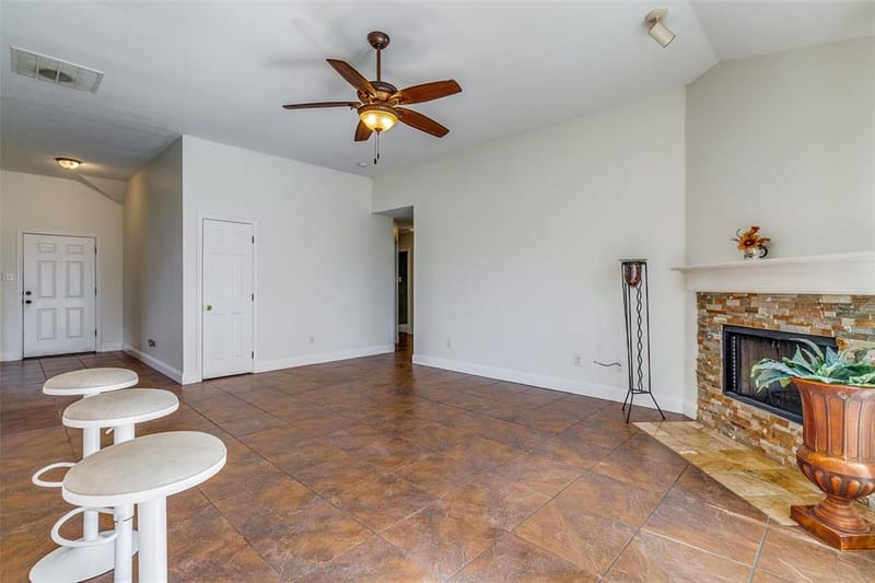 4621 Saint Francis Avenue, Dallas TX 75227 - Photo 16