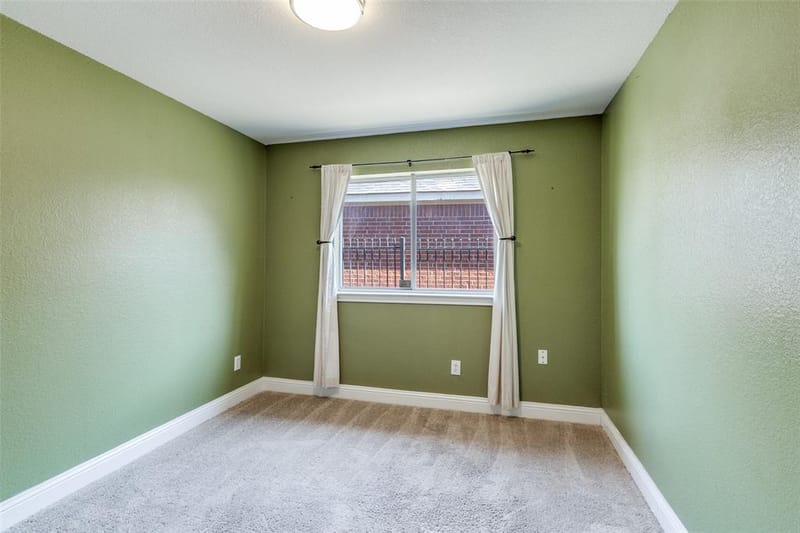 4621 Saint Francis Avenue, Dallas TX 75227 - Photo 22