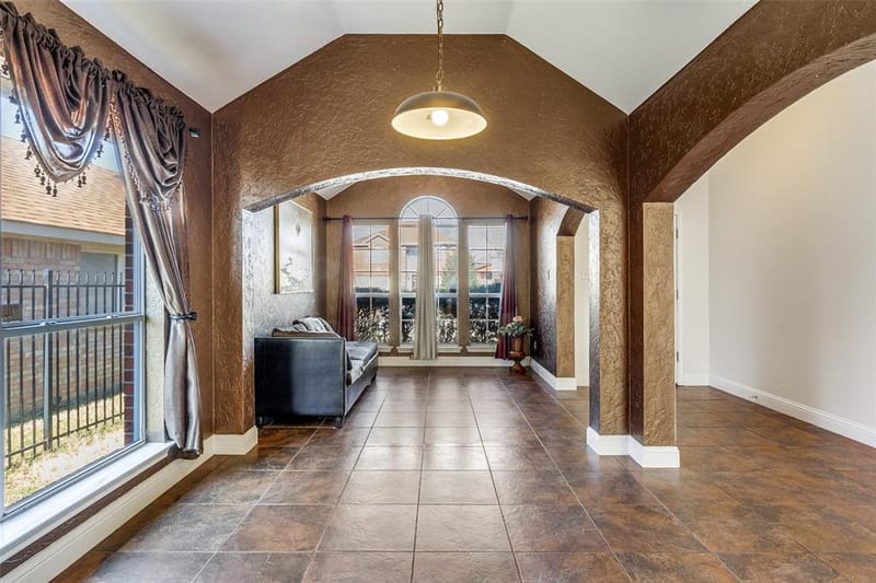 4621 Saint Francis Avenue, Dallas TX 75227 - Photo 11
