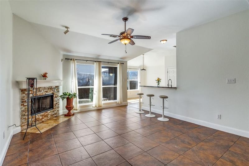 4621 Saint Francis Avenue, Dallas TX 75227 - Photo 4