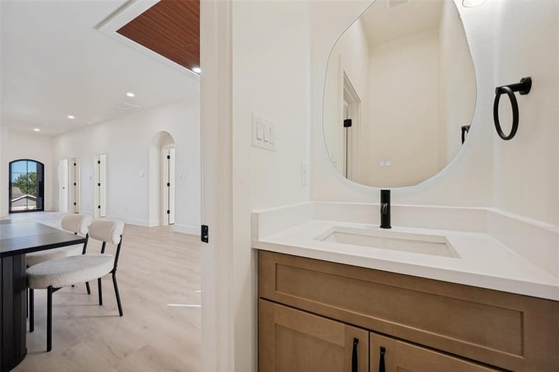 910 Gallant Fox Drive, Dallas TX 75211 - Photo 13