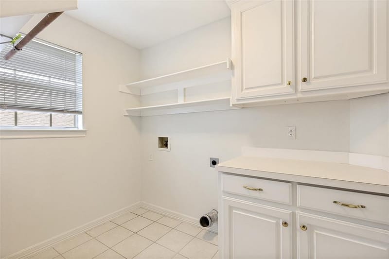 2721 Gold Rush Lane, Carrollton TX 75007 - Photo 31