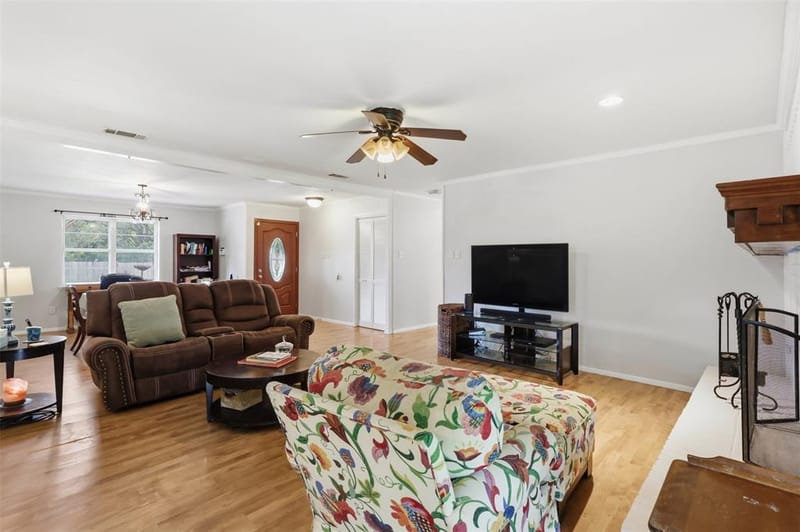 6104 Cliffside Drive, Edgecliff Village TX 76134 - Photo 13