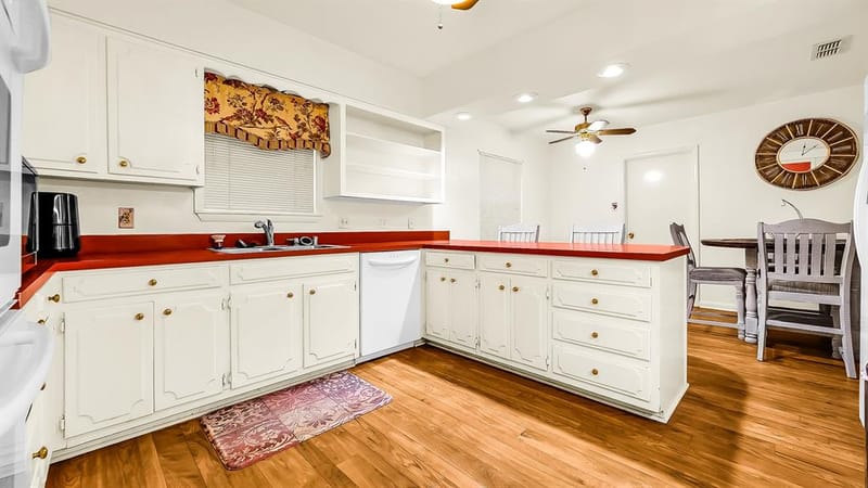 1601 Yarborough Drive, Sherman TX 75092 - Photo 8