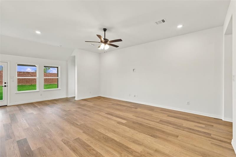 16521 Japanese Maple Drive, Fort Worth TX 76247 - Photo 3